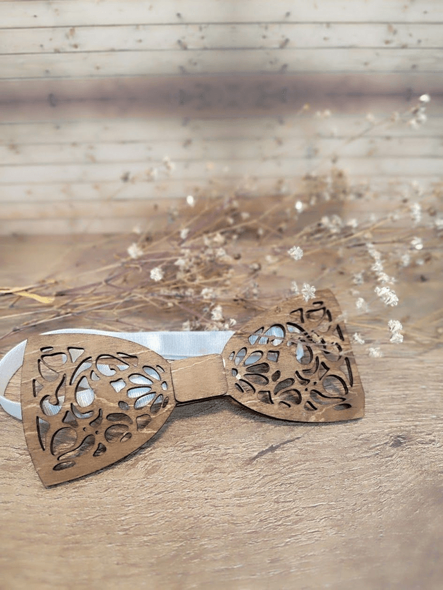 Noeud papillon en bois